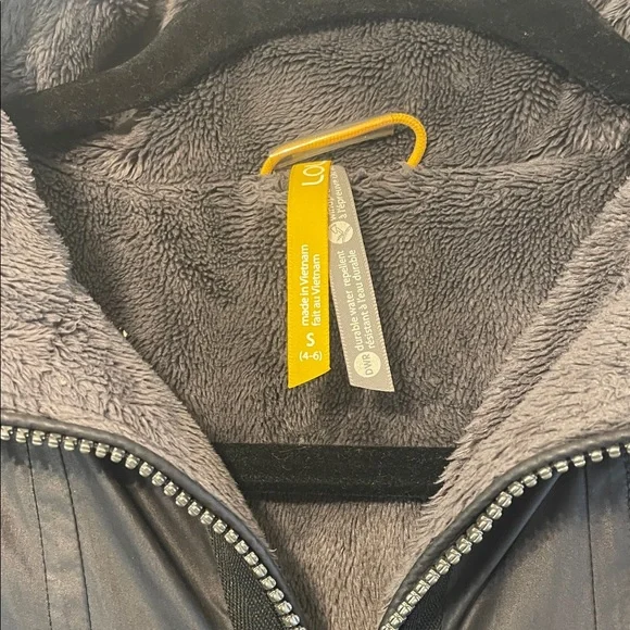 Lole Black Hooded Long Jacket - Picture 2 of 3